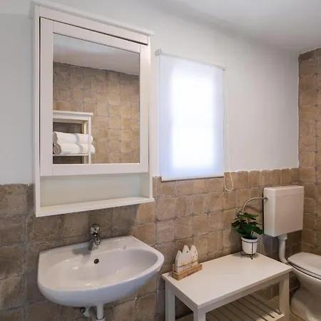 2 Bedroom Beautiful In * Pitve