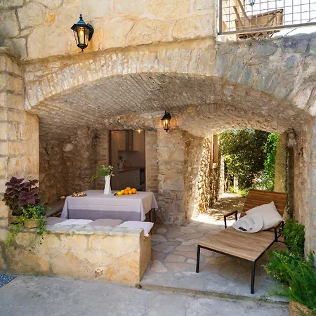 2 Bedroom Beautiful In * Pitve
