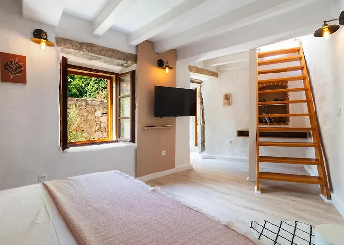 Дом отдыха 2 Bedroom Beautiful In Pitve